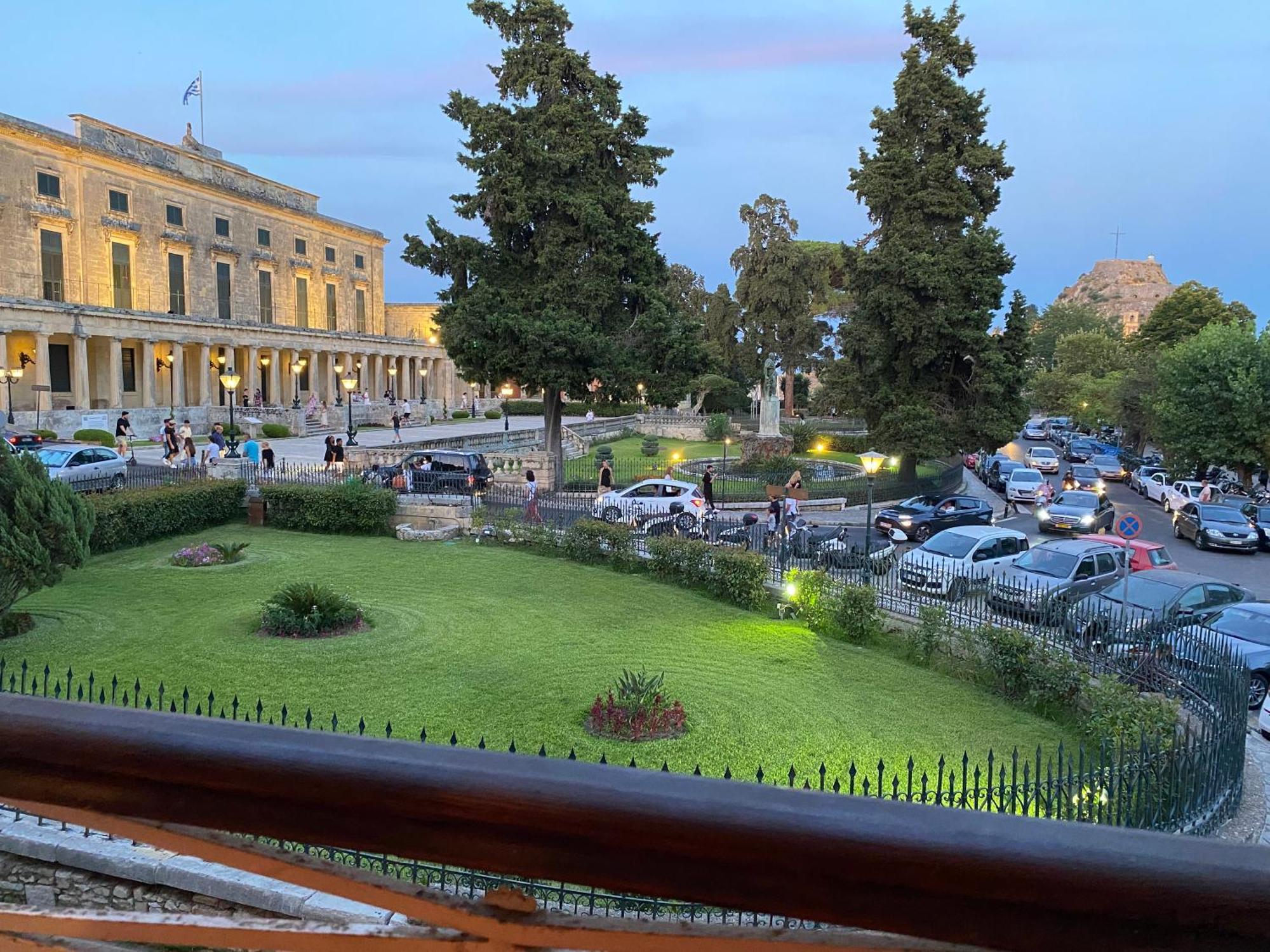 Palazzo Luxury Suite - View To Liston Square & Old Fortress Of Corfu Old Town Extérieur photo